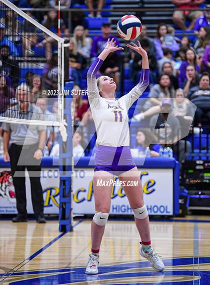 Thumbnail 2 in Thrall vs Weimar (UIL 2A Region IV Regional Quarterfinal) photogallery.