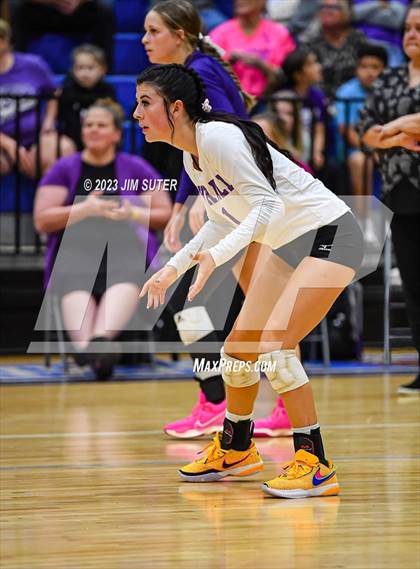 Thumbnail 3 in Thrall vs Weimar (UIL 2A Region IV Regional Quarterfinal) photogallery.