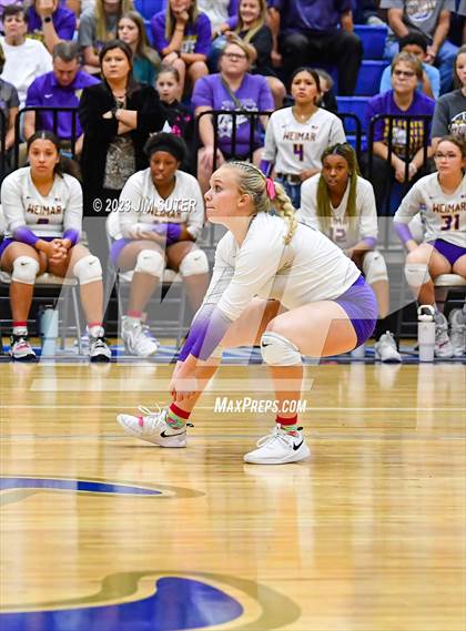Thumbnail 3 in Thrall vs Weimar (UIL 2A Region IV Regional Quarterfinal) photogallery.