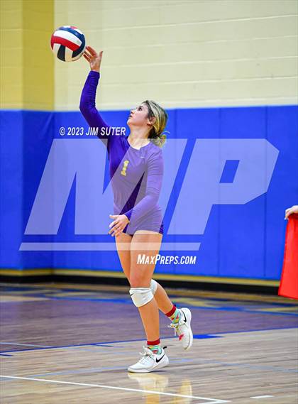 Thumbnail 1 in Thrall vs Weimar (UIL 2A Region IV Regional Quarterfinal) photogallery.