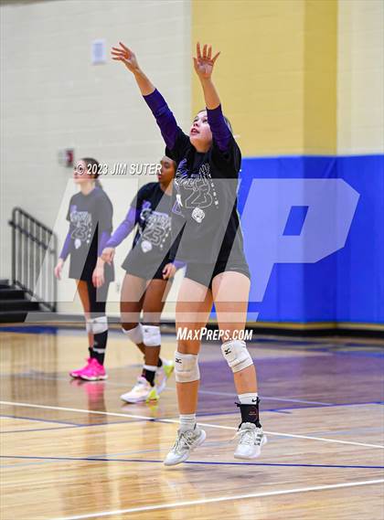 Thumbnail 2 in Thrall vs Weimar (UIL 2A Region IV Regional Quarterfinal) photogallery.