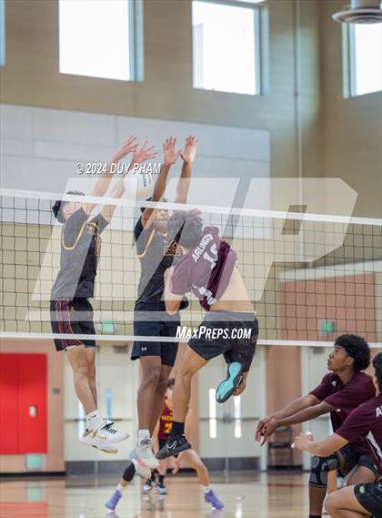 Thumbnail 2 in Arlington @ Hillcrest photogallery.