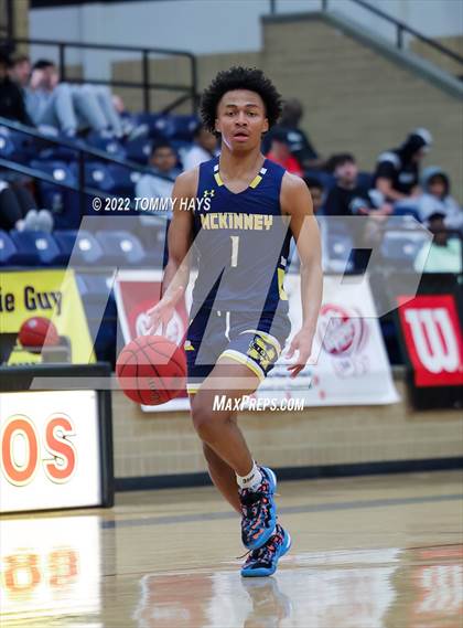 Thumbnail 1 in McKinney vs Waxahachie (Whataburger Classic) photogallery.