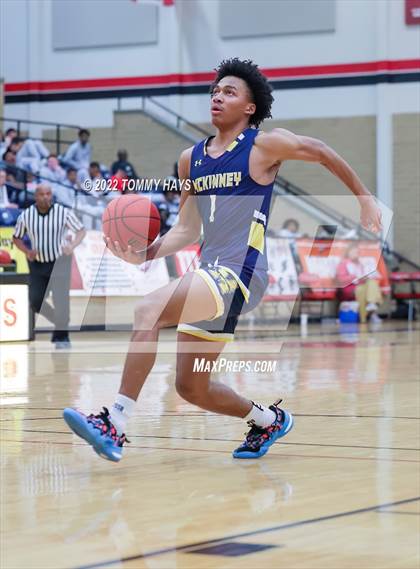 Thumbnail 1 in McKinney vs Waxahachie (Whataburger Classic) photogallery.