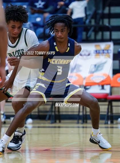 Thumbnail 2 in McKinney vs Waxahachie (Whataburger Classic) photogallery.