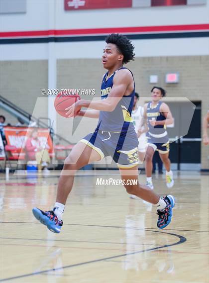 Thumbnail 1 in McKinney vs Waxahachie (Whataburger Classic) photogallery.