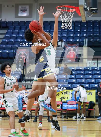 Thumbnail 1 in McKinney vs Waxahachie (Whataburger Classic) photogallery.