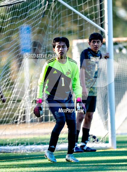 Thumbnail 3 in Cindy Avitia vs. Laguna Creek photogallery.