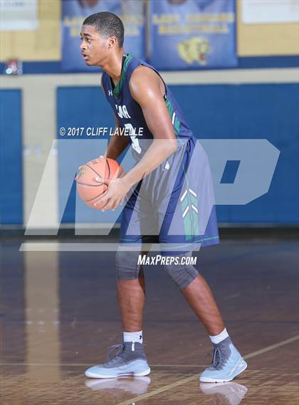 Thumbnail 3 in St. Mary's Ryken vs James Island (Rotary Roundball Classic) photogallery.