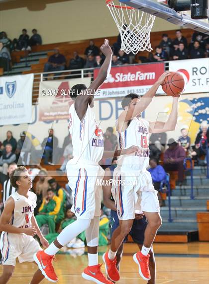 Thumbnail 3 in St. Mary's Ryken vs James Island (Rotary Roundball Classic) photogallery.