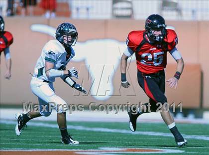 Thumbnail 3 in Cedar Park vs. Lake Travis (4A Region 4 Quarterfinals) photogallery.