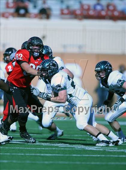 Thumbnail 3 in Cedar Park vs. Lake Travis (4A Region 4 Quarterfinals) photogallery.