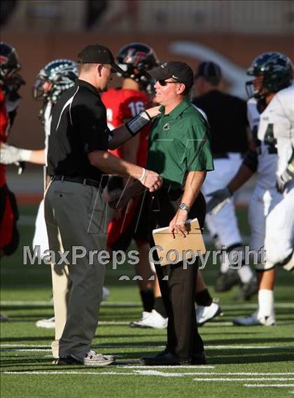 Thumbnail 3 in Cedar Park vs. Lake Travis (4A Region 4 Quarterfinals) photogallery.