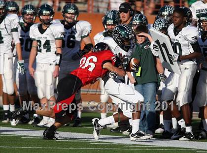 Thumbnail 2 in Cedar Park vs. Lake Travis (4A Region 4 Quarterfinals) photogallery.