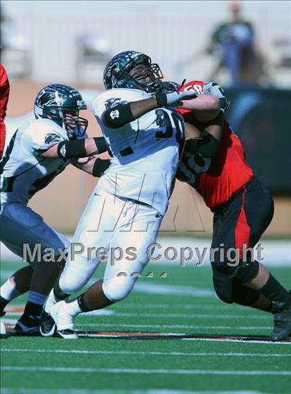 Thumbnail 3 in Cedar Park vs. Lake Travis (4A Region 4 Quarterfinals) photogallery.