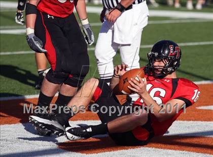 Thumbnail 2 in Cedar Park vs. Lake Travis (4A Region 4 Quarterfinals) photogallery.
