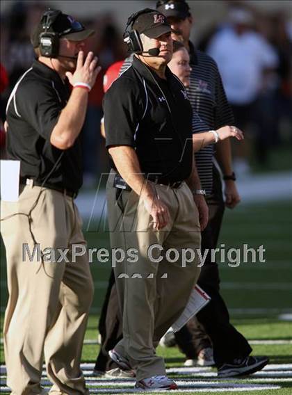 Thumbnail 1 in Cedar Park vs. Lake Travis (4A Region 4 Quarterfinals) photogallery.