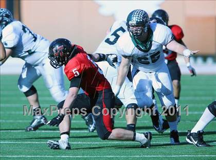Thumbnail 2 in Cedar Park vs. Lake Travis (4A Region 4 Quarterfinals) photogallery.