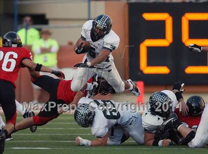 Thumbnail 3 in Cedar Park vs. Lake Travis (4A Region 4 Quarterfinals) photogallery.