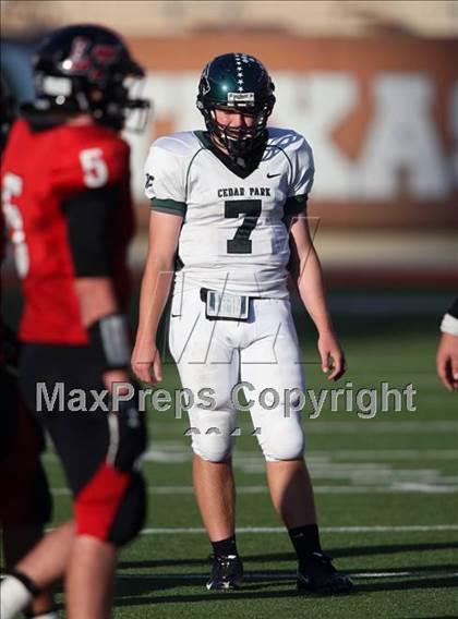 Thumbnail 3 in Cedar Park vs. Lake Travis (4A Region 4 Quarterfinals) photogallery.