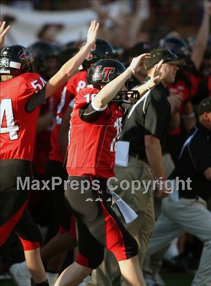 Thumbnail 1 in Cedar Park vs. Lake Travis (4A Region 4 Quarterfinals) photogallery.