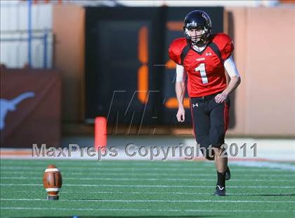Thumbnail 2 in Cedar Park vs. Lake Travis (4A Region 4 Quarterfinals) photogallery.