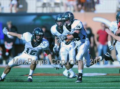 Thumbnail 1 in Cedar Park vs. Lake Travis (4A Region 4 Quarterfinals) photogallery.