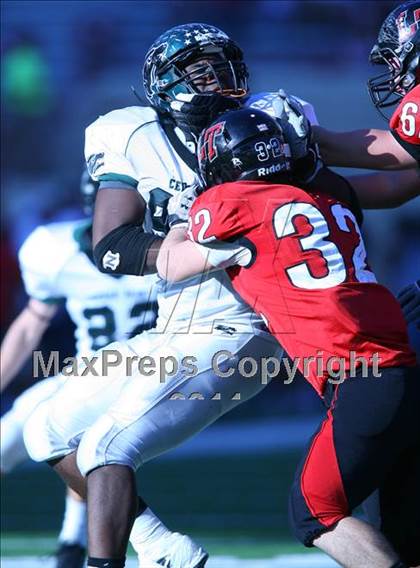 Thumbnail 1 in Cedar Park vs. Lake Travis (4A Region 4 Quarterfinals) photogallery.