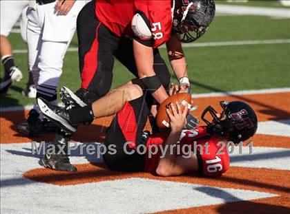 Thumbnail 1 in Cedar Park vs. Lake Travis (4A Region 4 Quarterfinals) photogallery.