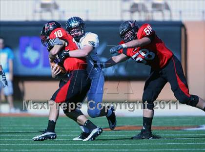 Thumbnail 2 in Cedar Park vs. Lake Travis (4A Region 4 Quarterfinals) photogallery.