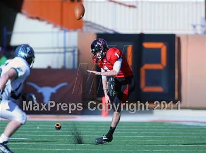 Thumbnail 3 in Cedar Park vs. Lake Travis (4A Region 4 Quarterfinals) photogallery.