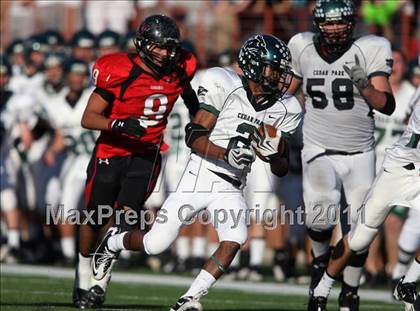 Thumbnail 2 in Cedar Park vs. Lake Travis (4A Region 4 Quarterfinals) photogallery.