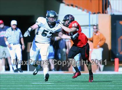 Thumbnail 3 in Cedar Park vs. Lake Travis (4A Region 4 Quarterfinals) photogallery.
