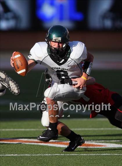Thumbnail 3 in Cedar Park vs. Lake Travis (4A Region 4 Quarterfinals) photogallery.