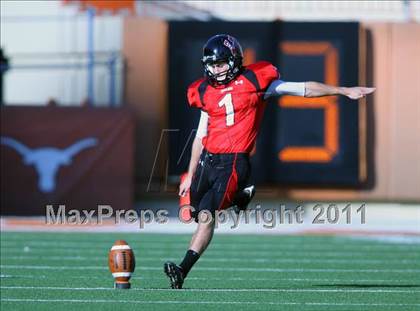 Thumbnail 1 in Cedar Park vs. Lake Travis (4A Region 4 Quarterfinals) photogallery.