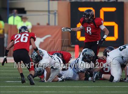 Thumbnail 3 in Cedar Park vs. Lake Travis (4A Region 4 Quarterfinals) photogallery.