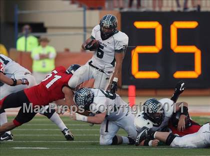 Thumbnail 1 in Cedar Park vs. Lake Travis (4A Region 4 Quarterfinals) photogallery.