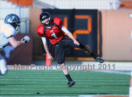 Thumbnail 2 in Cedar Park vs. Lake Travis (4A Region 4 Quarterfinals) photogallery.