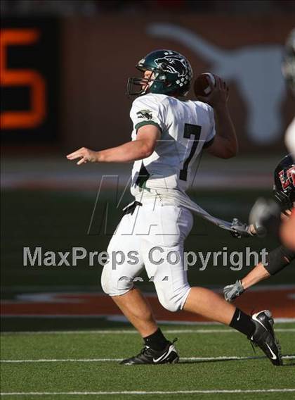 Thumbnail 1 in Cedar Park vs. Lake Travis (4A Region 4 Quarterfinals) photogallery.