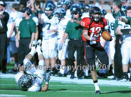 Thumbnail 2 in Cedar Park vs. Lake Travis (4A Region 4 Quarterfinals) photogallery.