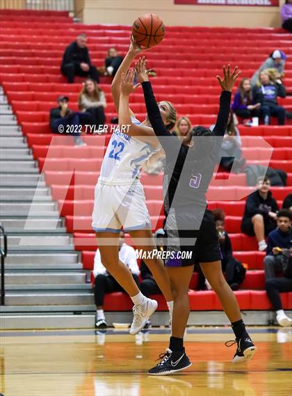 Thumbnail 2 in Cascade vs. Brownsburg (Hendricks County Tournament) photogallery.