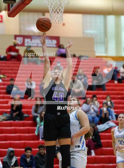 Thumbnail 2 in Cascade vs. Brownsburg (Hendricks County Tournament) photogallery.