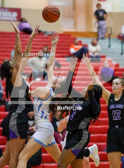 Thumbnail 1 in Cascade vs. Brownsburg (Hendricks County Tournament) photogallery.