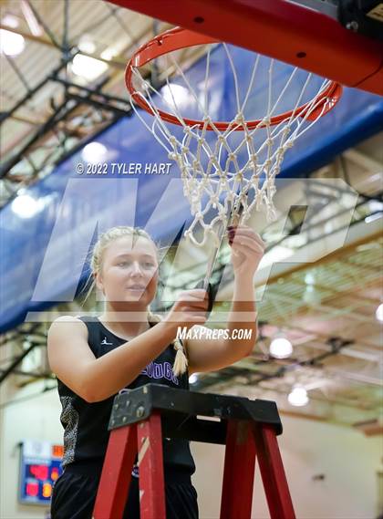Thumbnail 2 in Cascade vs. Brownsburg (Hendricks County Tournament) photogallery.
