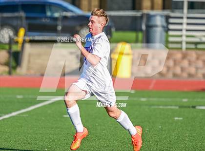 Thumbnail 2 in Livonia vs Hornell (NYSPHSAA Section V Class B1 Final) photogallery.
