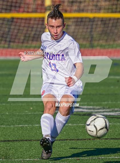 Thumbnail 2 in Livonia vs Hornell (NYSPHSAA Section V Class B1 Final) photogallery.