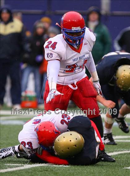 Thumbnail 1 in East Orange Campus vs. Roxbury (NJSIAA Public North 1 Group 4 Final) photogallery.