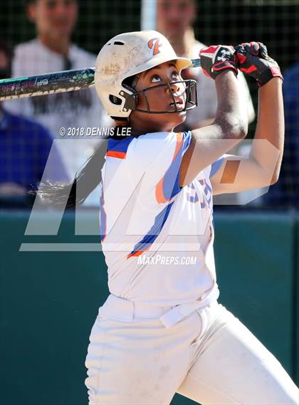 Thumbnail 1 in Del Norte vs St. Joseph Notre Dame (CIF NCS D4 Final) photogallery.