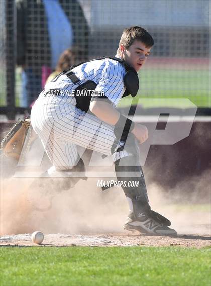 Thumbnail 1 in Whitewright vs Paradise (Pottsboro Tournament) photogallery.