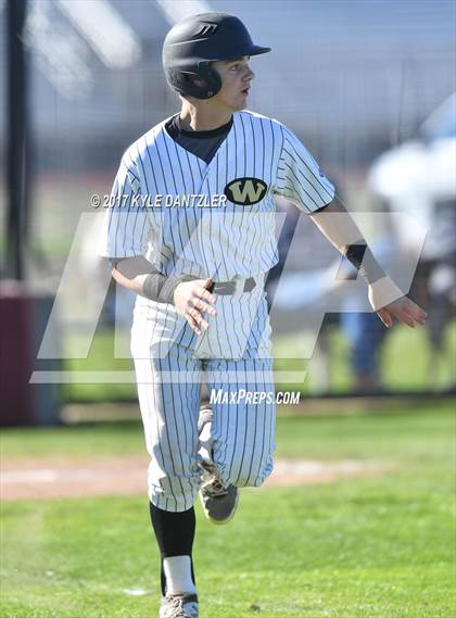 Thumbnail 2 in Whitewright vs Paradise (Pottsboro Tournament) photogallery.